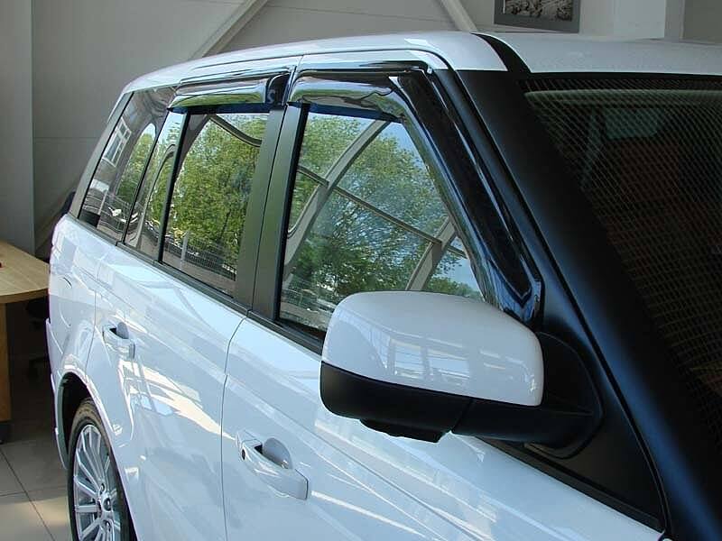Дефлекторы боковых окон на Range Rover Sport